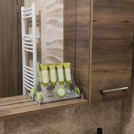 Appartement Πολυτελεσ -Μοντερνο Διαμερισμα à Larissa Extérieur photo